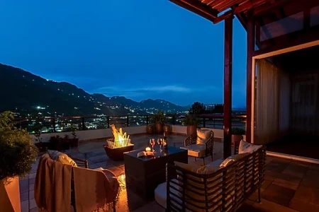 family hotel with pool in bhimtal lake, bhimtal - elivaas antarmann casa nova 4 bhm villa in nainital