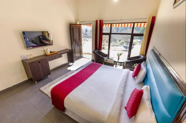 family hotel with pool in bhimtal, nainital - hotel vaapi comfort inn