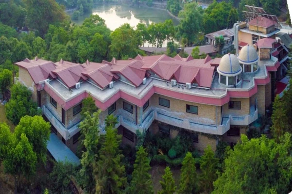 family hotel with pool in bhimtal, nainital - hotel vaapi comfort inn