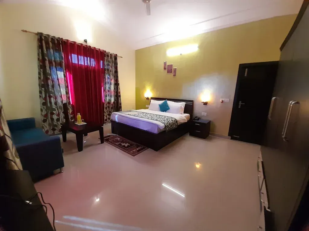 budget Hotel in naukuchityal, bhimtal - niharika palace