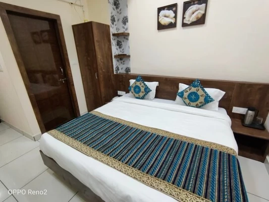 best early check in hotels in amrit hotel bhopal