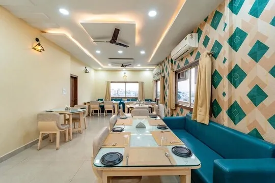 best corporate hotels in cosmos hotel zorba bhopal