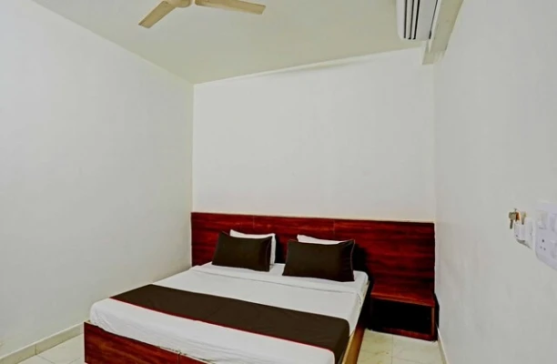 hotel with gym in narmadapuram road, bhopal - hotel aditya inn