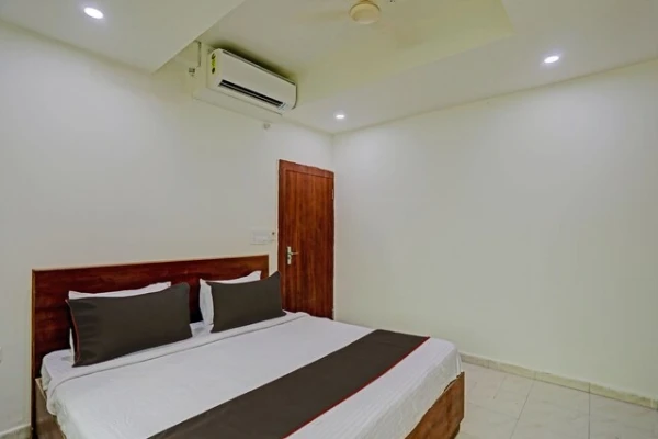 tourist hotels in hotel aditya inn bhopal