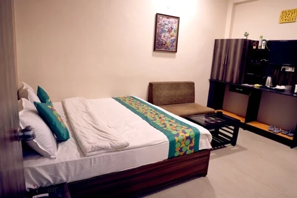 3 star hotel in hoshangabad road, bhopal - hotel alankar