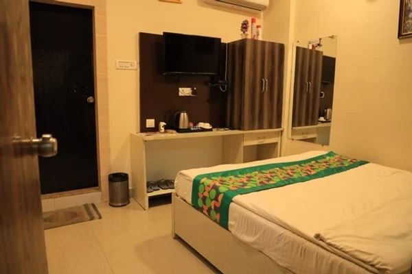 hotel with banquet hall in hoshangabad road, bhopal - hotel alankar