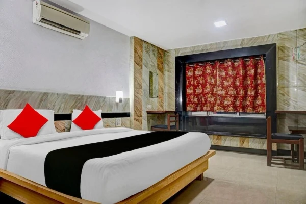 jacuzzi hotel in mp nagar zone 2, bhopal - hotel arq manor deluxe