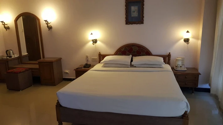 corporate hotels in hotel arq manor deluxe bhopal