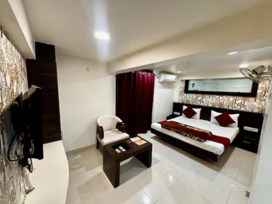 best 24 hours check in hotels in hotel banjara bhopal
