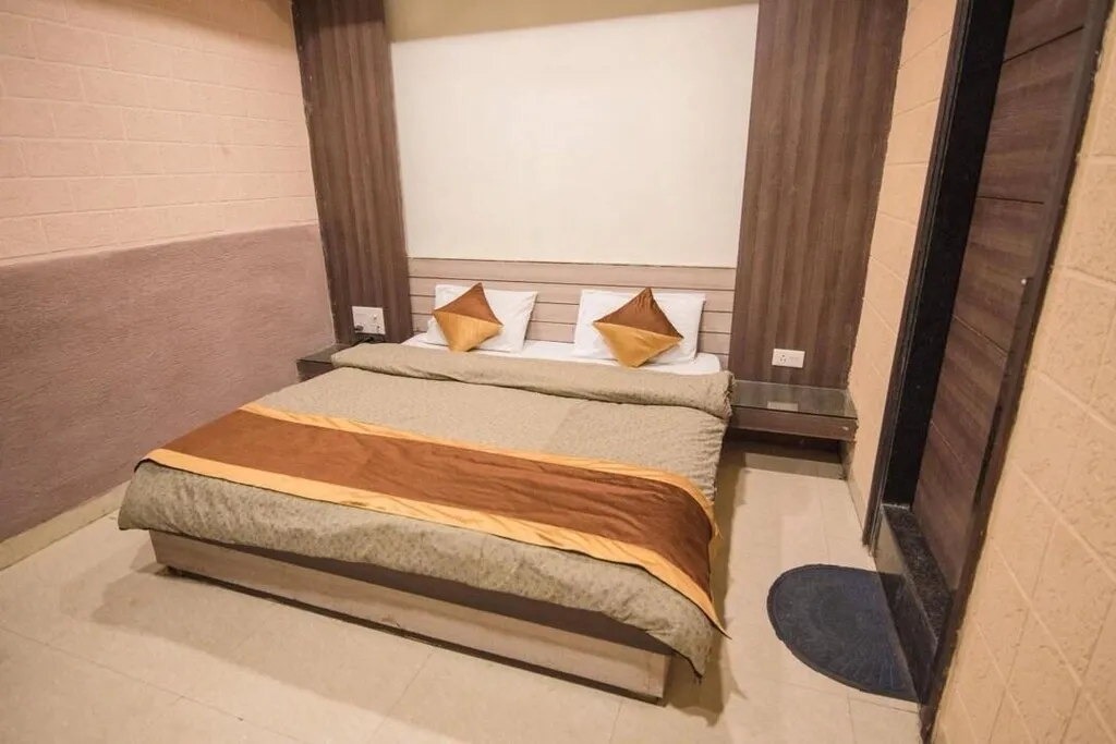 best hotel stay in hotel brij palace bhopal