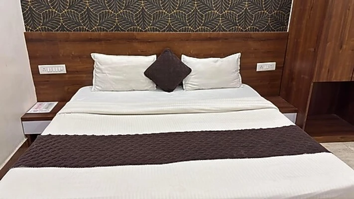 best unmarried couple friendly hotels in hotel convivial paradise bhopal