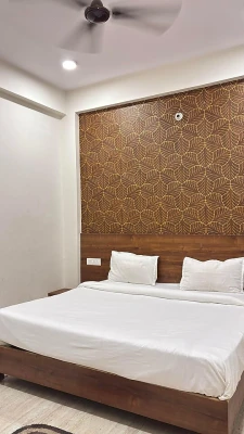 online room booking in kolar road, bhopal - hotel convivial paradise