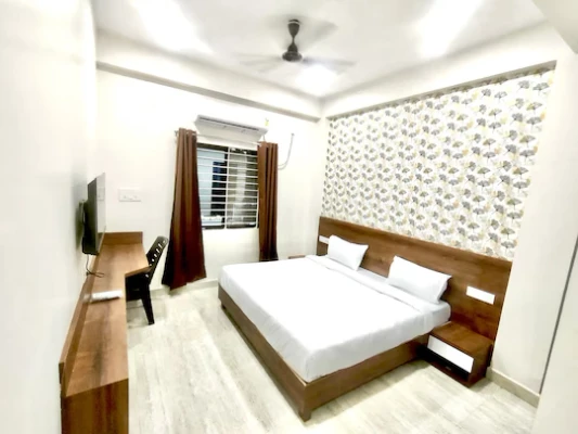 online room booking in kolar road, bhopal - hotel convivial paradise