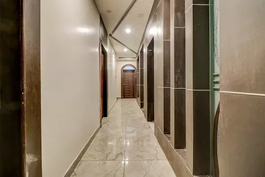 best 5 star hotels in hotel crown pacific bhopal