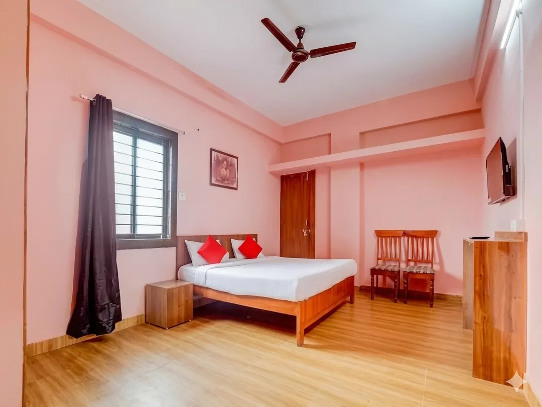 best early check in hotels in hotel crown square bhopal