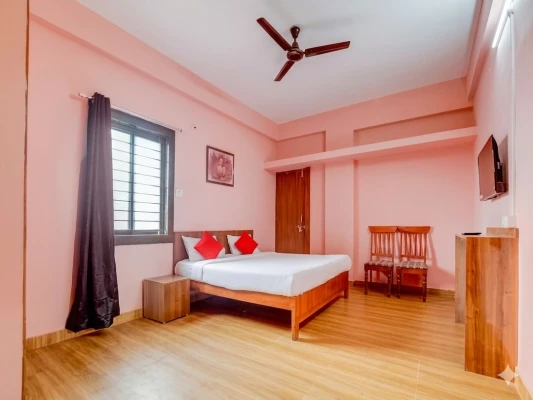 hotel with swimming pool in hoshangabad road, bhopal - hotel crown square