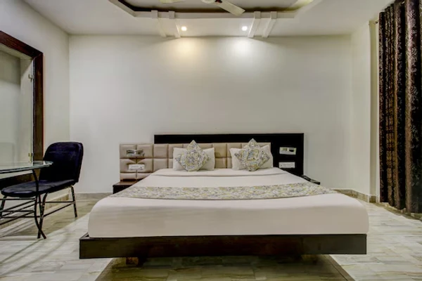 online room booking in chetak bridge, bhopal - hotel csfc unit of rvs group