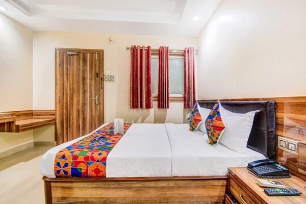 hotel room booking in new market, bhopal - hotel ct palace