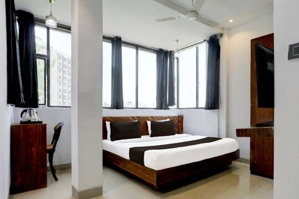 hotel with bar in mp nagar zone 1, bhopal - hotel easy stay