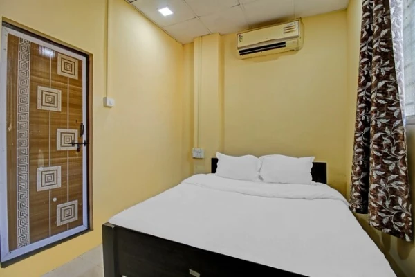 flexible hotel booking in hotel evergreen bhopal