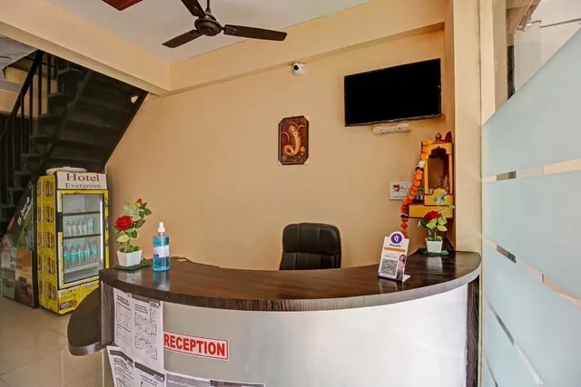 4 star hotels in hotel evergreen bhopal