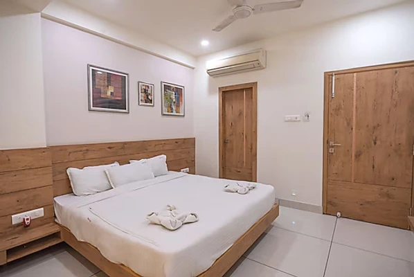 night stay hotels in hotel g shy bhopal