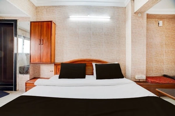 five star hotels in hotel ganpati bhopal