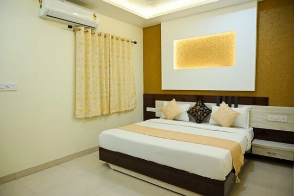 5 star hotels in hotel golden bliss bhopal