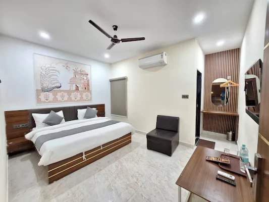 hotel with gym in danish nagar, bhopal - hotel gravity