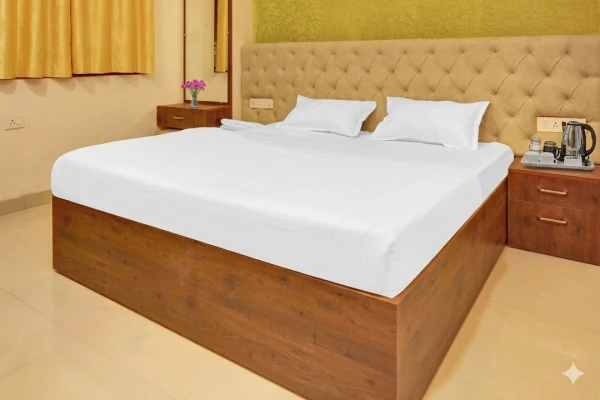 unmarried couple friendly hotels in hotel green city bhopal
