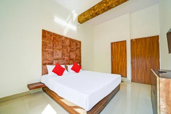 corporate hotels in hotel hs bhopal