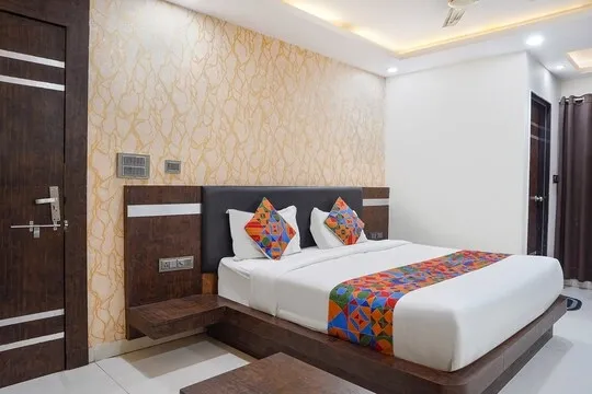 5 star hotels in hotel jalsa dlx bhopal