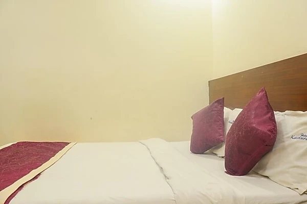 hotel stay in hotel kasturi continental bhopal