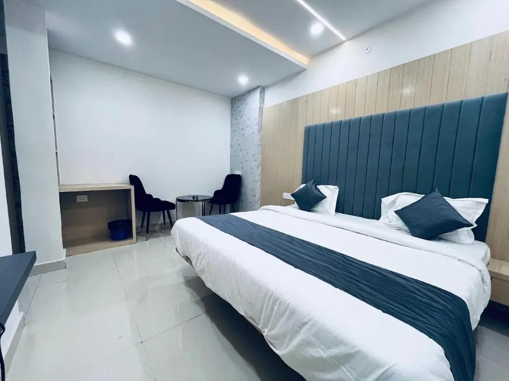 3 star hotels in hotel majestic inn bhopal