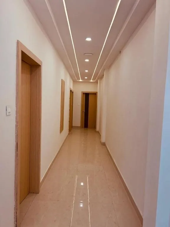 cheap and best hotels in hotel majestic inn bhopal