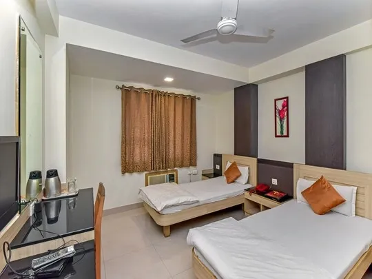 five star hotels in hotel mayuri bhopal