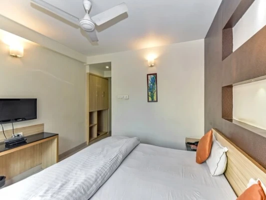 flexible hotel booking in hotel mayuri bhopal
