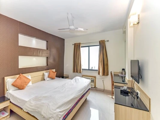 top hotels in hotel mayuri bhopal