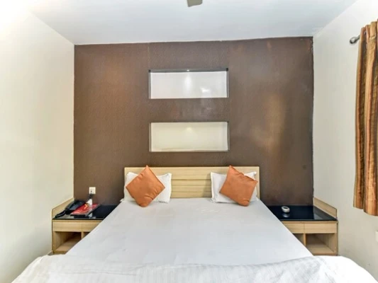 best corporate hotels in hotel mayuri bhopal