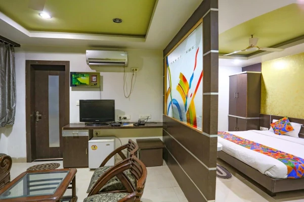 jacuzzi hotel in chetak bridge, bhopal - hotel midland