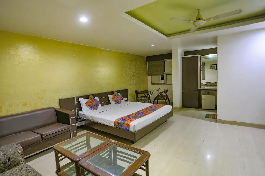hotels for few hours in hotel midland bhopal
