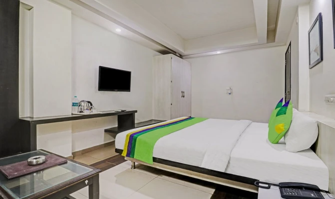 hotel near bhopal airport - hotel mohit regency