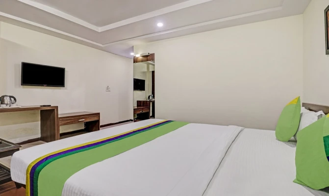 hotel stay in hotel mohit regency bhopal