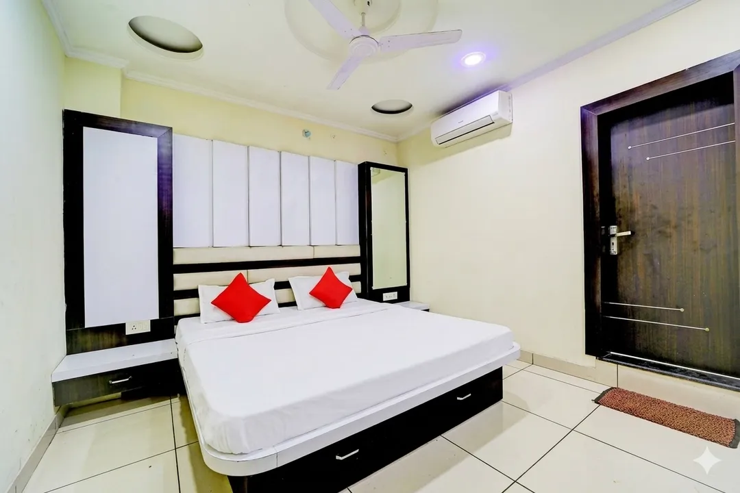 best corporate hotels in hotel my lord bhopal