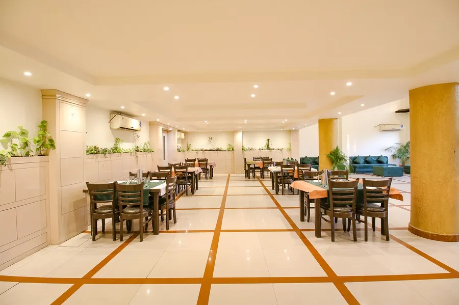 best day time hotels in hotel neena palace bhopal