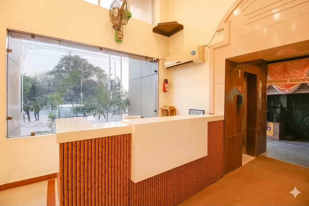 best couple hotels in hotel neena palace bhopal