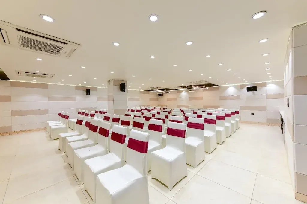 best early check in hotels in hotel oasis blue unit of rvs group bhopal
