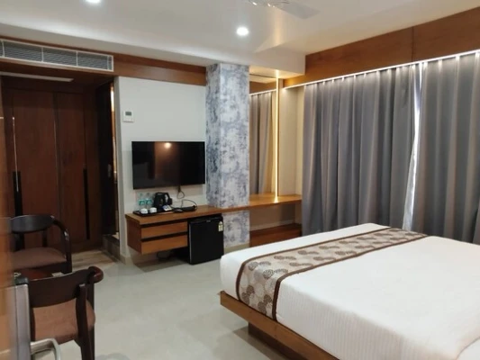 hourly hotels in hotel ocean breez bhopal