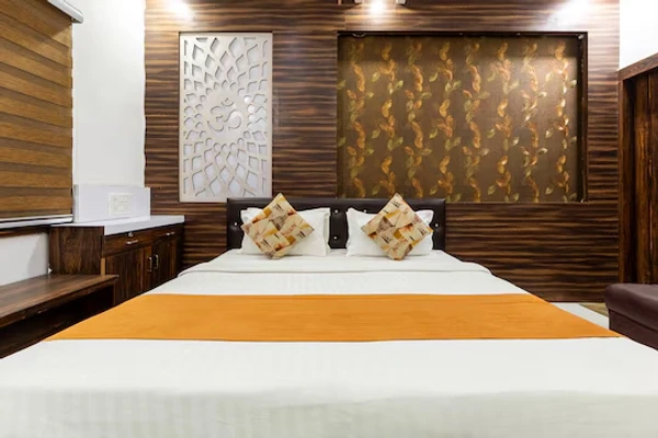 hotel with bar in danish nagar, bhopal - hotel ocean pearl