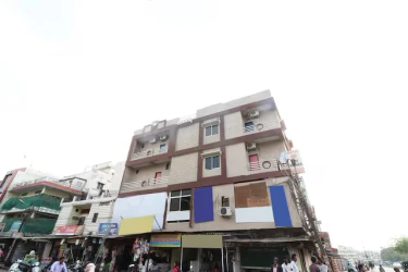 hotel near bhopal railway station - hotel om sai plaza
